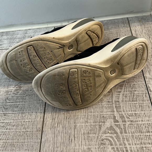 BZees | Black Freedom Stretch Walking Shoe - Picture 6 of 6